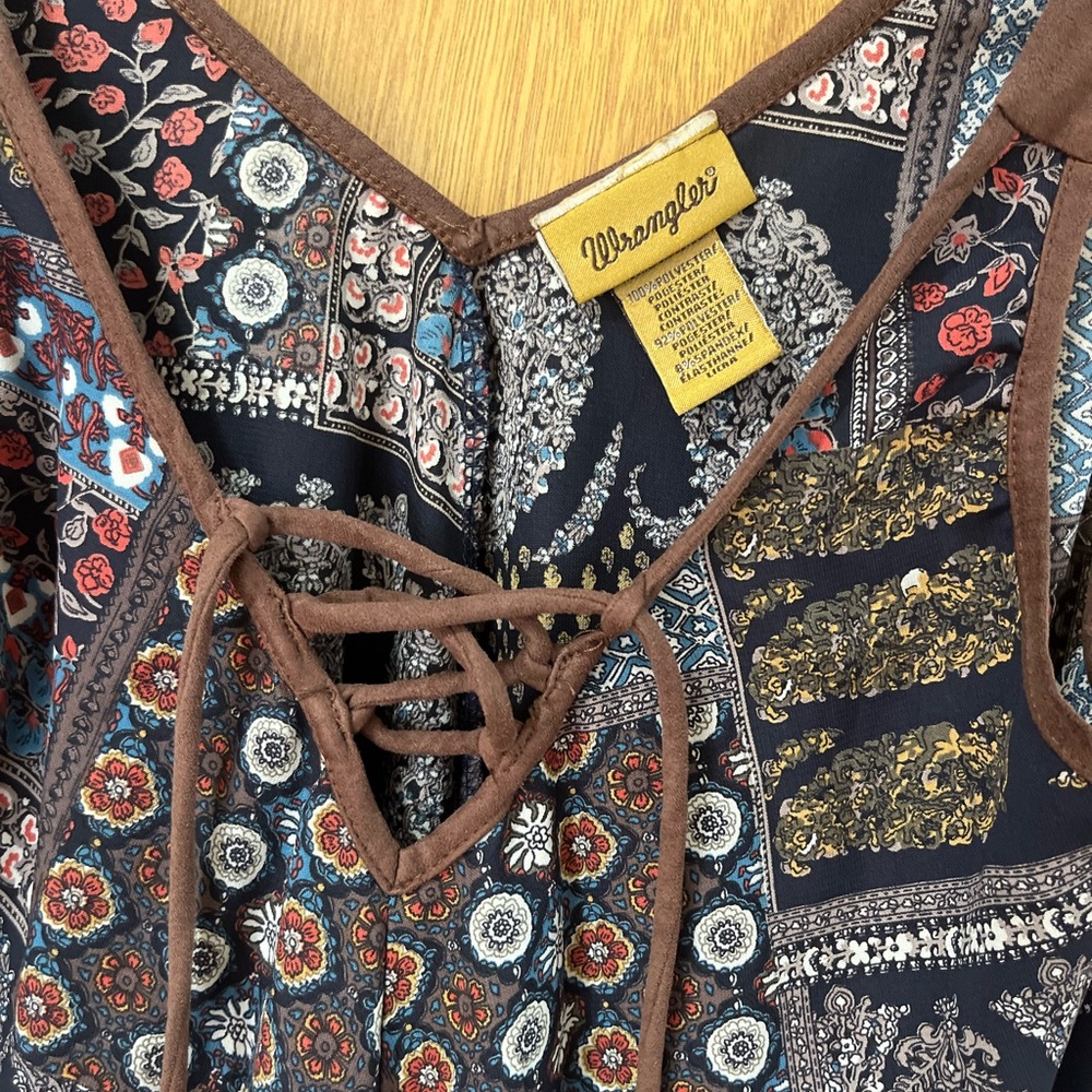 Wrangler Blue Gray Tie Front Tank Top - Picture 4 of 5